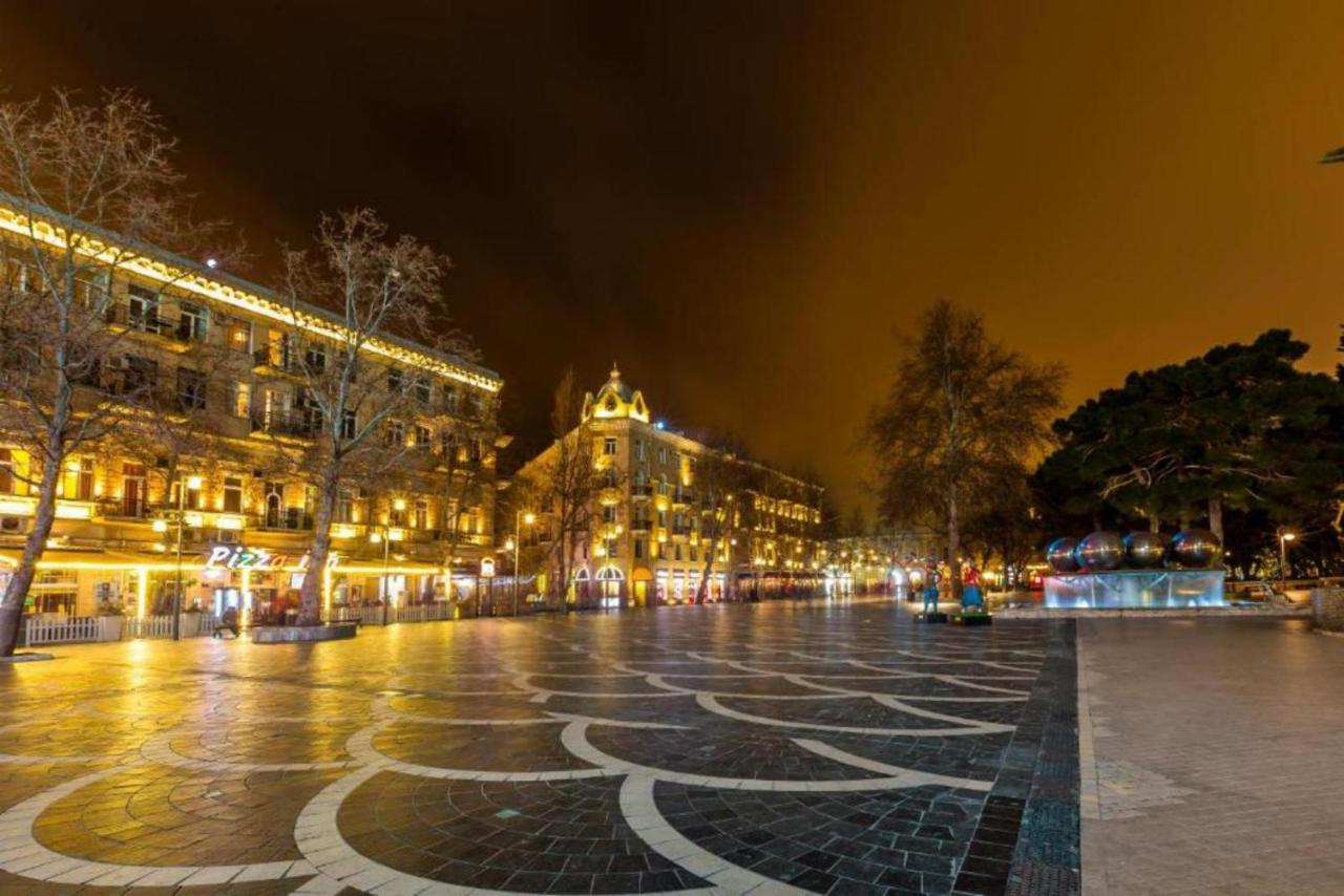 Sahil Park Hotel On Nizami Street Baku Exterior photo